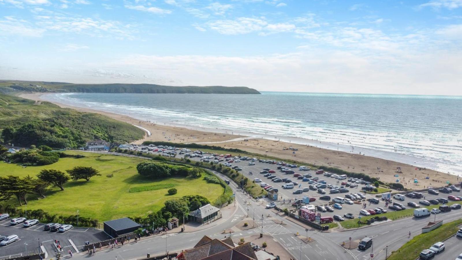 Byron - Luxury Self-Catering Coastal Apartment At The Heart Of Woolacombe With Heated Indoor Pool & Gym - 4 Minutes Walk To Beach! 6 Middlecombe Eksteriør billede